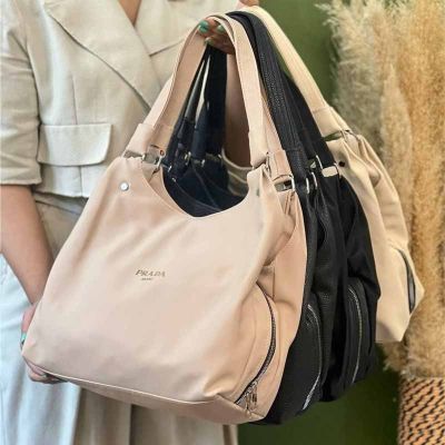 کیف دخترانه دوشی و دستی سایز بزرگ پرادا Prada کد b112