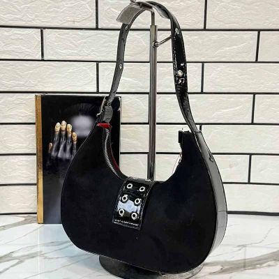 کیف دوشی دستی دوحالته دخترانه مدل پانچی طرح مخملی کد b127